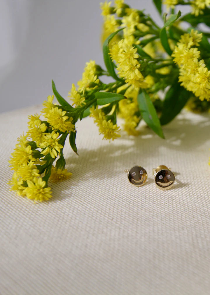 Smiley face 9 Carat Gold Ear Studs