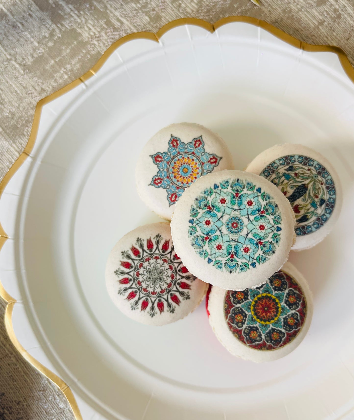 Ramadan Macarons - Box of 9