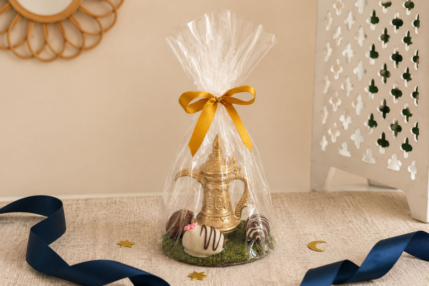 Golden Chocolate Traditional Arabic Coffee Pot Centrepiece
